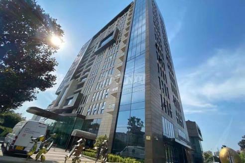 13号线地铁上建,云顶国际广场,精装修正对电梯,拎包入住